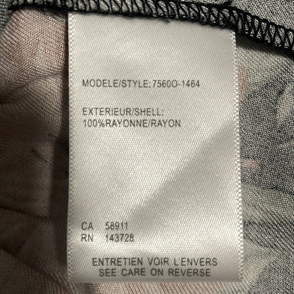 Chic Black Floral Long Sleeve Dress - Picture 10 of 10